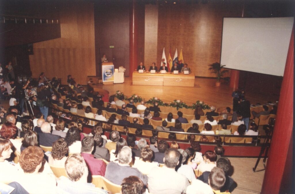 Encuentro Internacional ECCA 2000