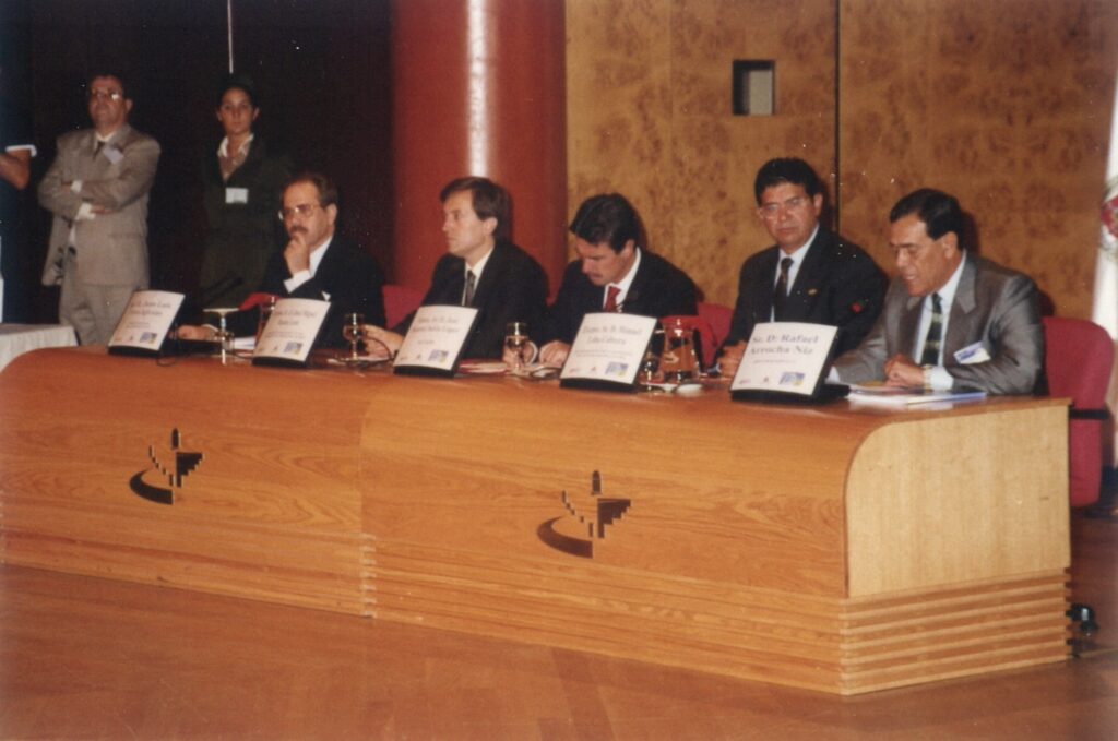 Encuentro Internacional ECCA 2000